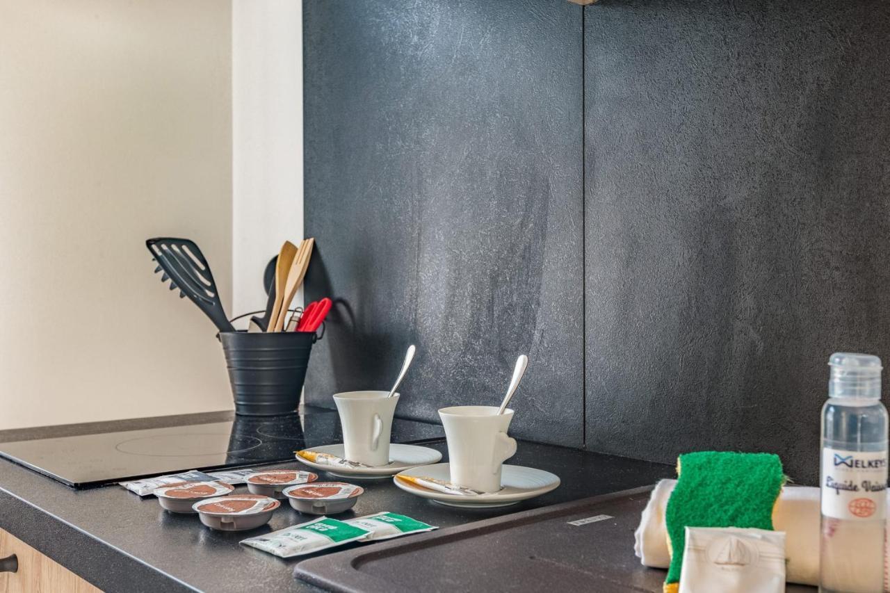 Nice Studio With Veranda Nearby The Beach In La Flotte - Welkeys Buitenkant foto