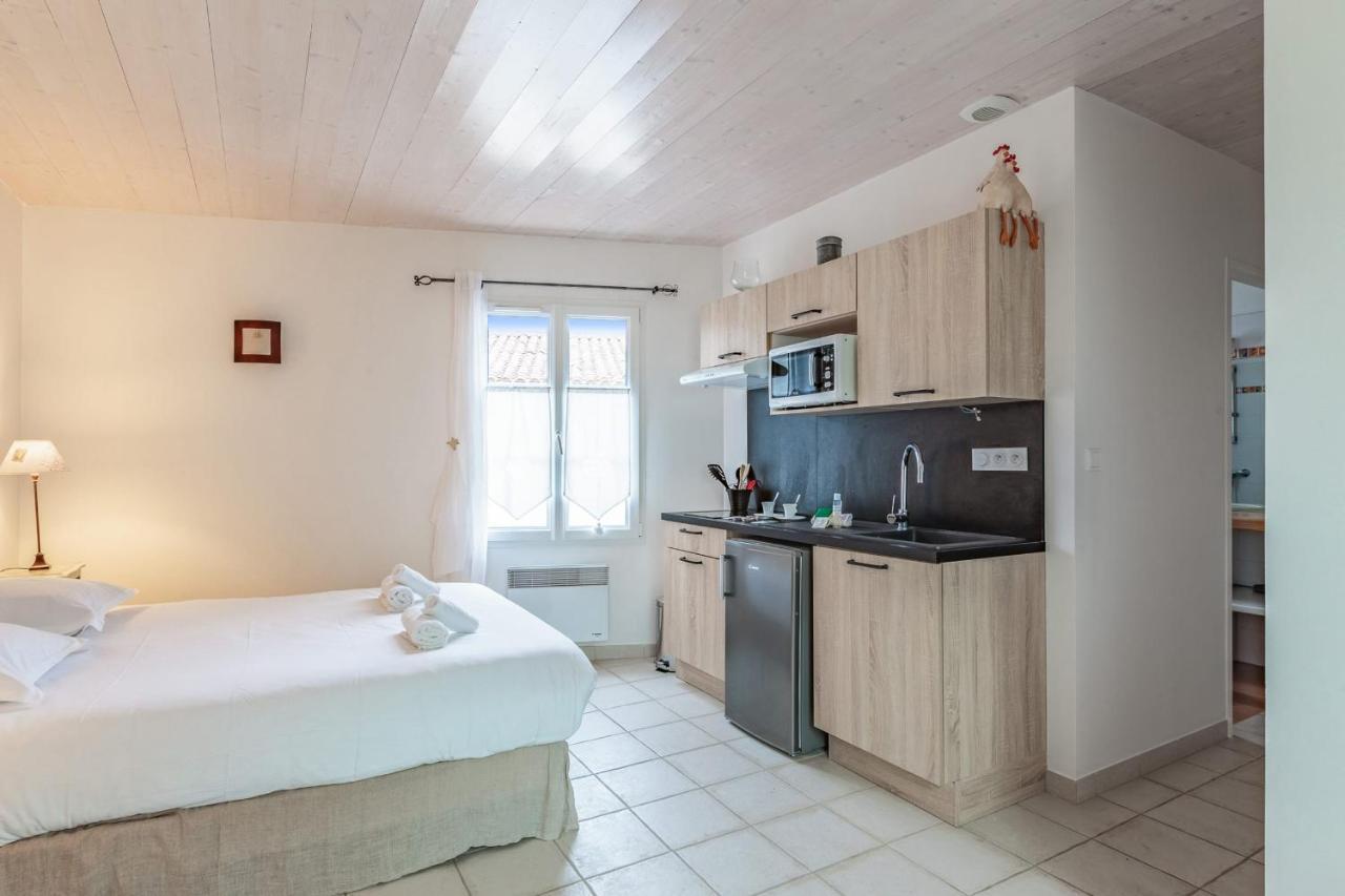 Nice Studio With Veranda Nearby The Beach In La Flotte - Welkeys Buitenkant foto