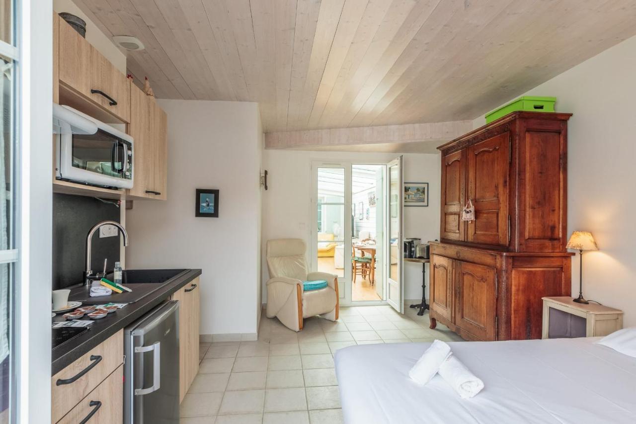 Nice Studio With Veranda Nearby The Beach In La Flotte - Welkeys Buitenkant foto